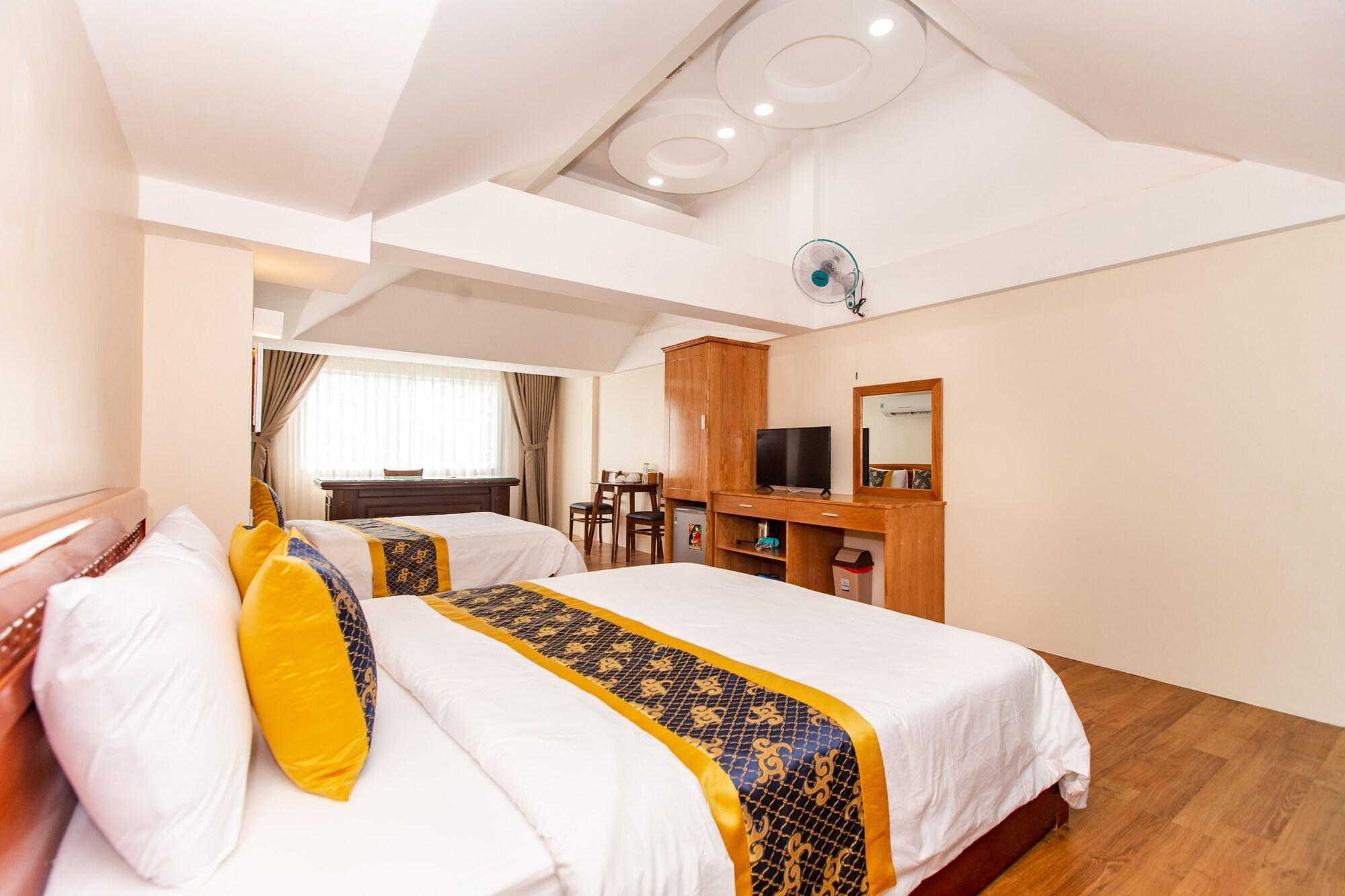 होटल Hoa De Nhat Hotel- San Bay Tan Son Nhat
