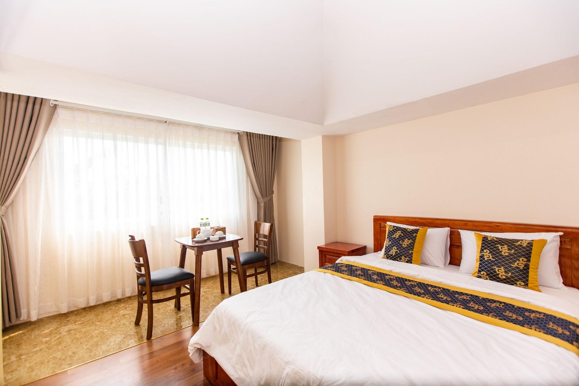 होटल Hoa De Nhat Hotel- San Bay Tan Son Nhat
