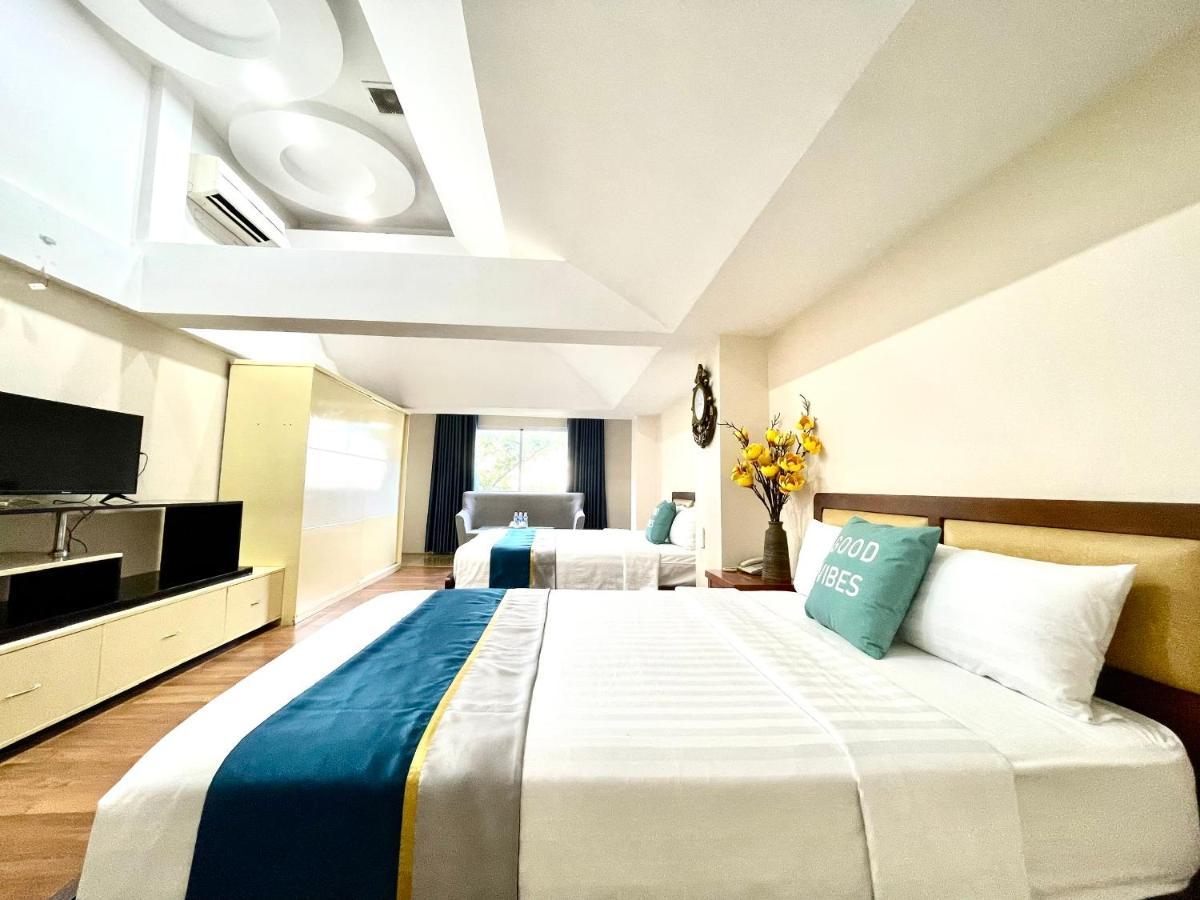 Hoa De Nhat Hotel- San Bay Tan Son Nhat होटल