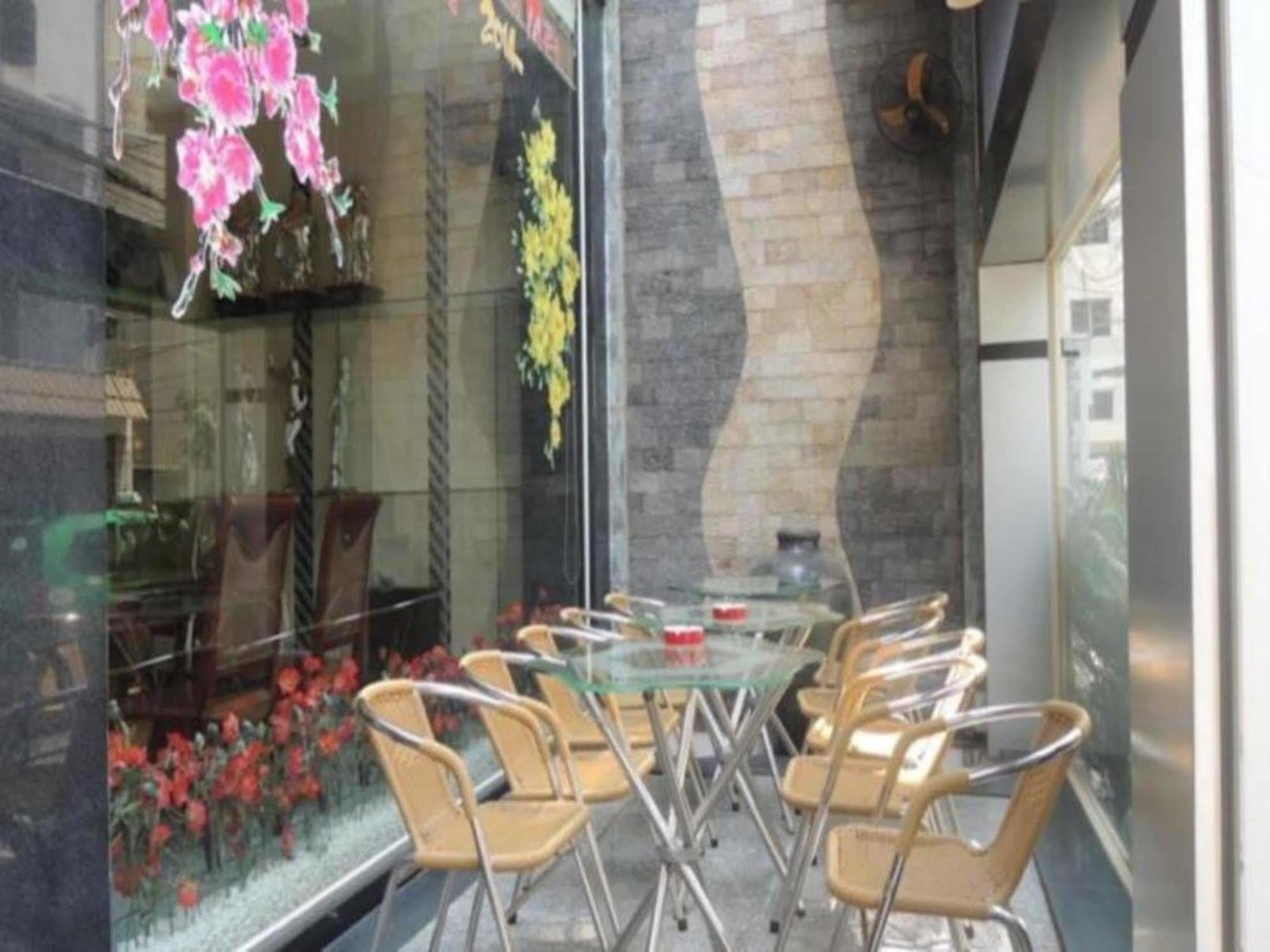 होटल Hoa De Nhat Hotel- San Bay Tan Son Nhat Ho Chi Minh City